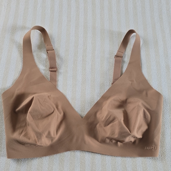 SKIMS Naked Plunge Bra Size:Small-DD Sienna - Picture 1 of 4